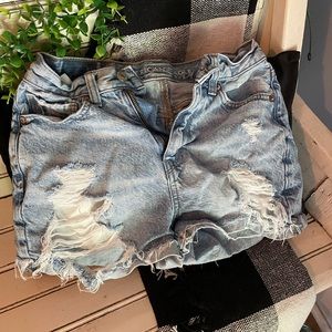 American eagle mom shorts